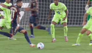 1755991277839033850.gif 【西甲】佩德里世界波!巴萨让二追三绝杀莱万特