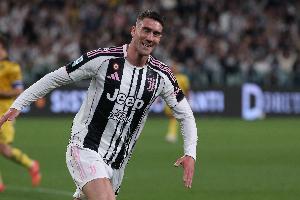 莫雷托:米兰再次接触DV9的经纪人 曾问价弗兰-加西亚但皇马想留