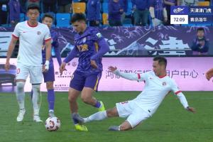 百家乐规则-记者:津门虎外援萨尔瓦多检查结果排除骨折 韧带问题需核磁认定