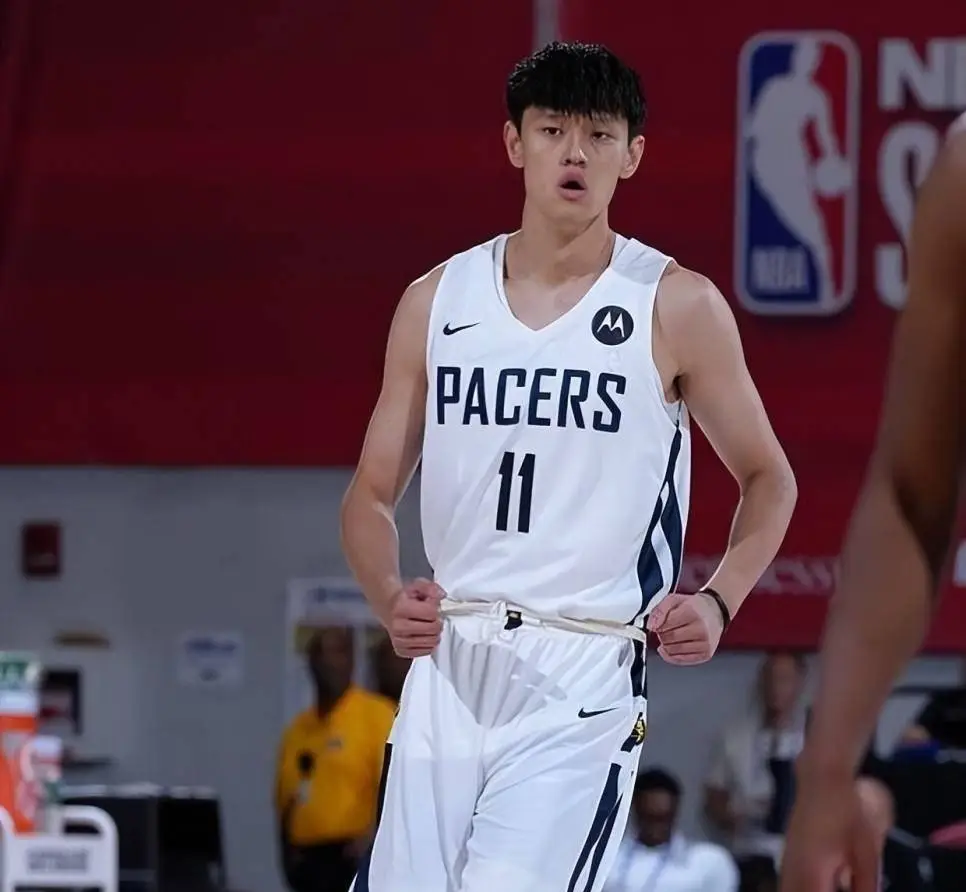 与杨瀚森上演中国德比?网记:篮网最后一个双向合同名额该给他