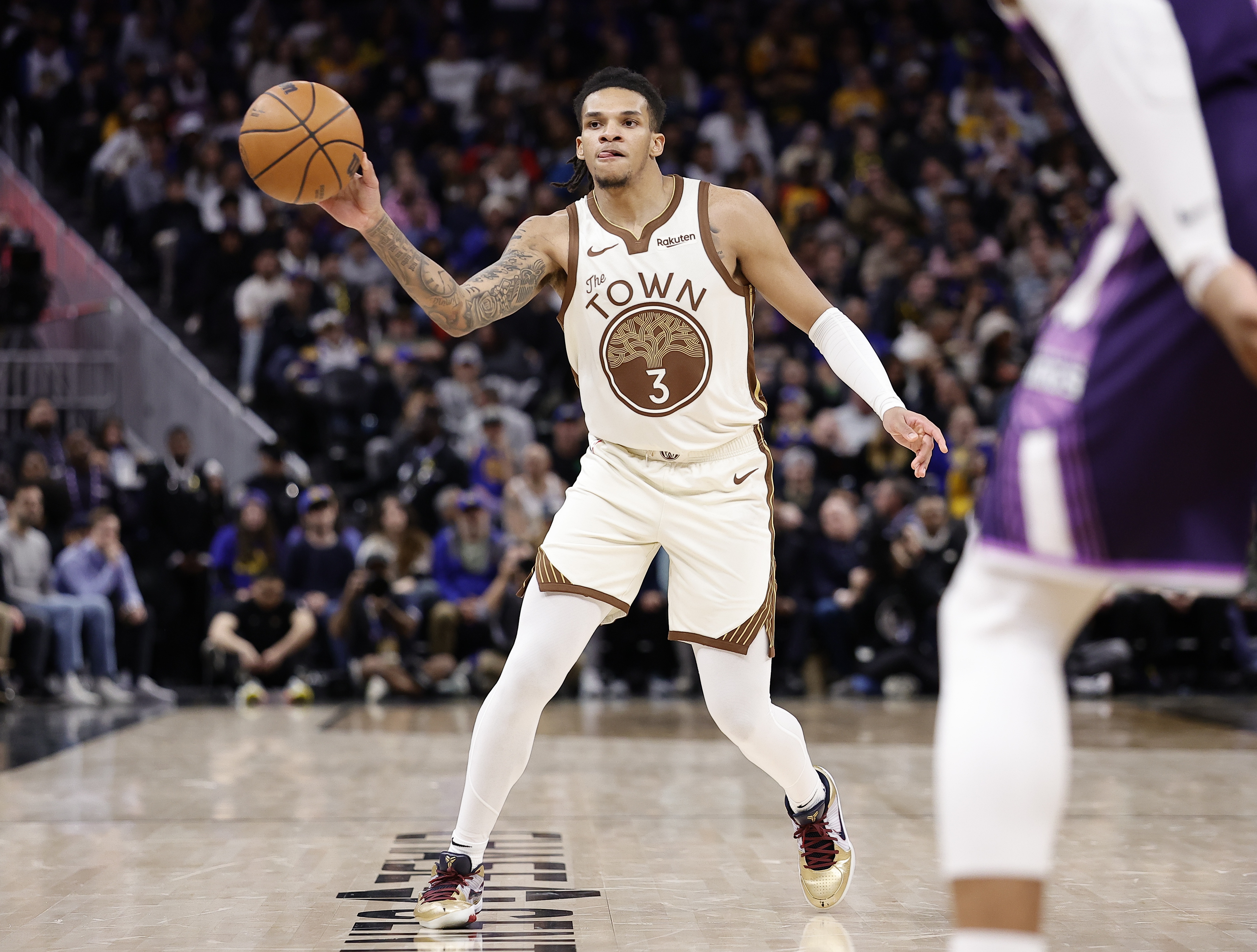 百家乐规则-差太多了！勇士上半场三分31中13&amp;命中率42% 开拓者三分18中3