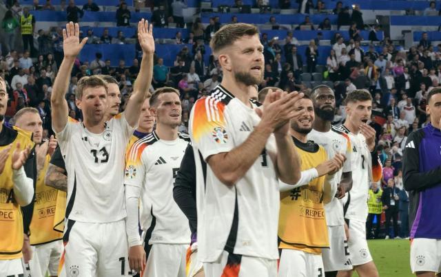 百家乐官网-【早报】美洲杯两连胜，首届世界杯冠军不是闹着玩的